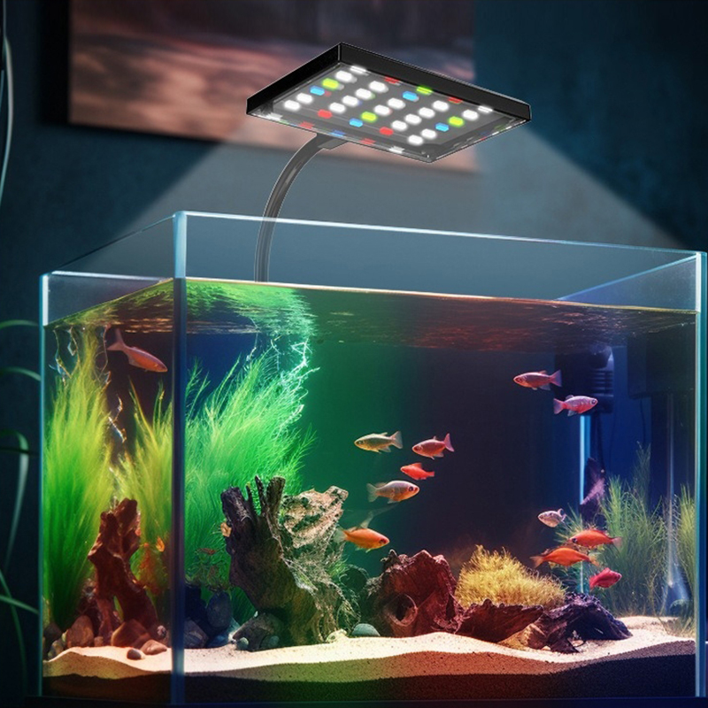 USB水槽用LEDライト フルスペクトラム 水生植物育成ラン - Aquarium Plant Grow Light のレビューと価格