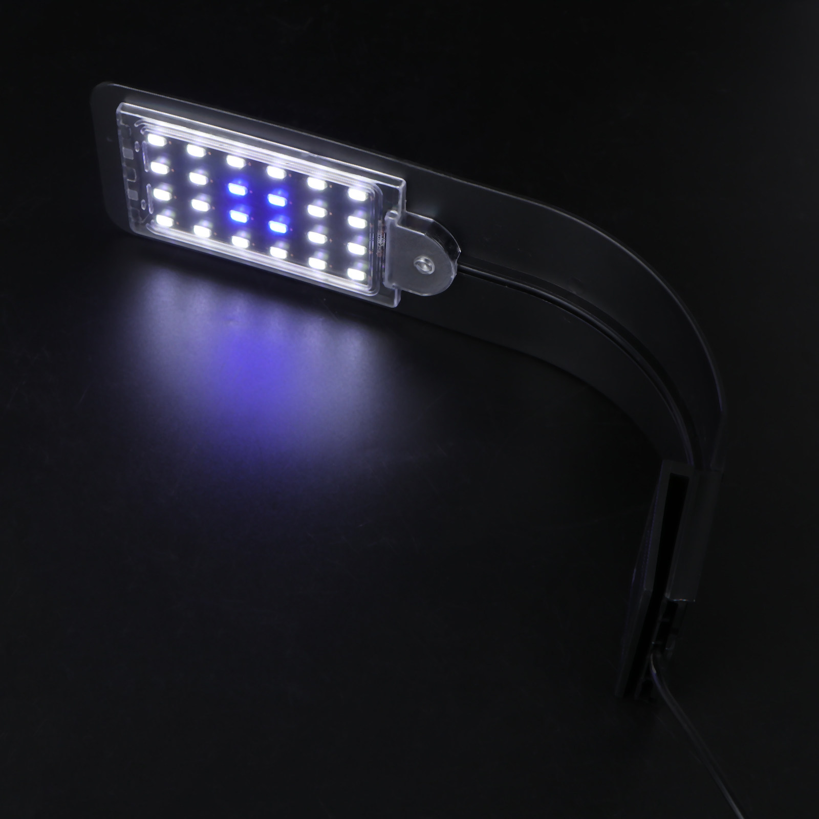 プレミアムLED水槽照明設計、植物の成長促進、光合成バランス - Aquarium Plant Growth Light のレビューと価格